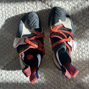 Solution Climbing Shoes - Women's